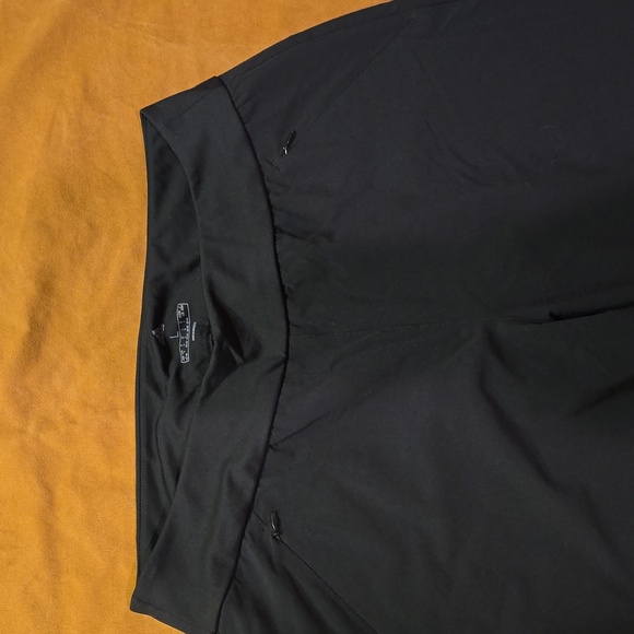 Adidas Black Jogger L - Picture 2 of 5